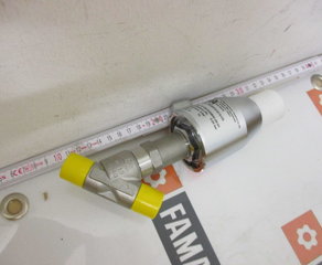 Клапан
Druckgesteuertes Ventil, DN15, SK50-Ms., HB
Edelstahl/PTFE, Ruhe zu, gegen Medium
Steuerdruck: bei 6bar
Mediumdruck: max.25bar
Anschweißenden nach ISO4200
HB= Hubbegrenzung END-Armaturen