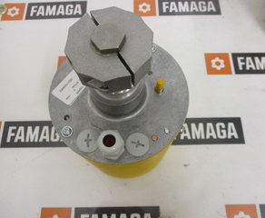 Привод
Motorhubantrieb 3-Punkt
2000 N; 18 mm/min
373-E07-20-18-S21-230
Hub max. 22 mm
ohne Aufbauteile
IP 42; 230 V, 50/60 Hz Baelz