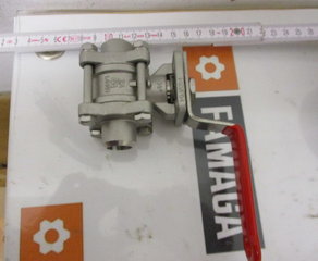 Шаровой кран
Kugelhahn DN15, PN64, 1.4408/PTFE-FKM, Anschweißenden, ISO 5211, DIN3202-S13 END-Armaturen