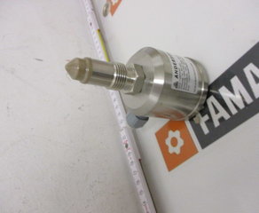 Датчик
Kap.Grenzstandschalter für wässrige Lösungen mit Er > 20
Hilfsspg.: 16...32 VDC
Ausgang: NPN aktiv, max. 50 mA
Prozessanschluss G1/2